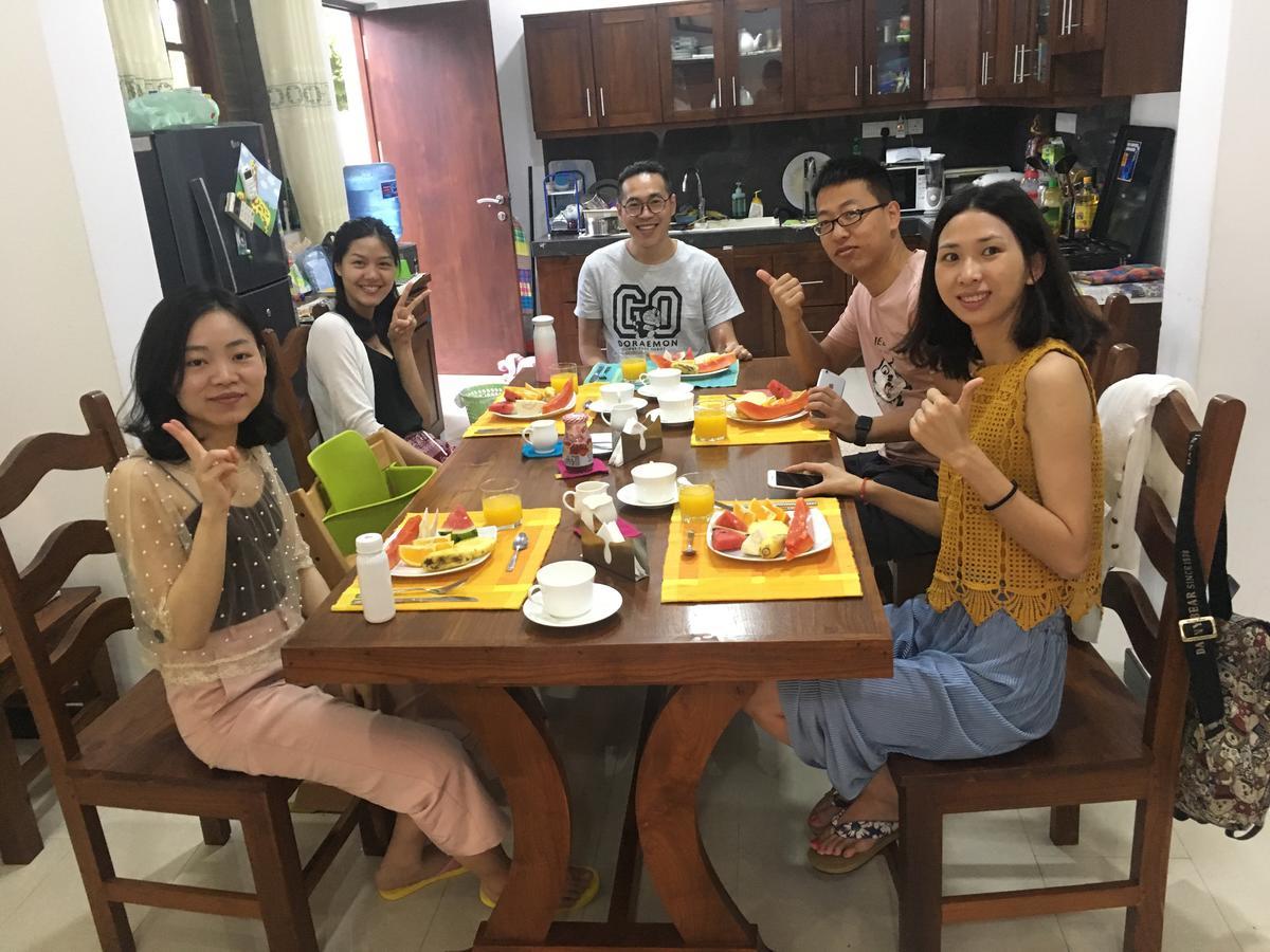 Pick & Go White House Bed & Breakfast เนกอมโบ ภายนอก รูปภาพ